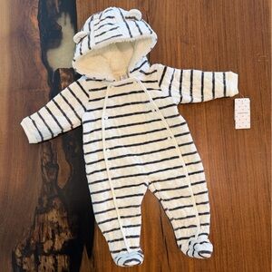 Nordstrom Infant hooded lined one piece - 6 month - NWT